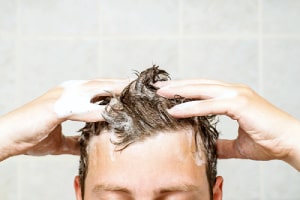 راهکار جلوگیری از ریزش مو